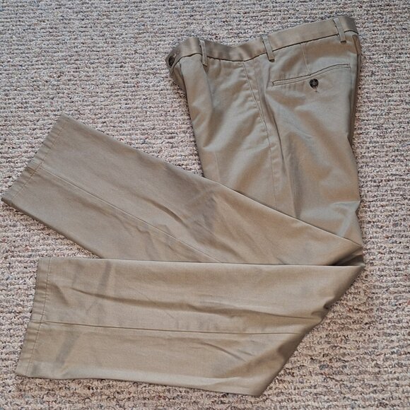 Dockers Signature Khaki Slim Fit 30/32 - Picture 3 of 8